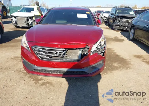 2015 Hyundai Sonata Sport z USA, uszkodzony, nr VIN 5NPE34AF4FH094340